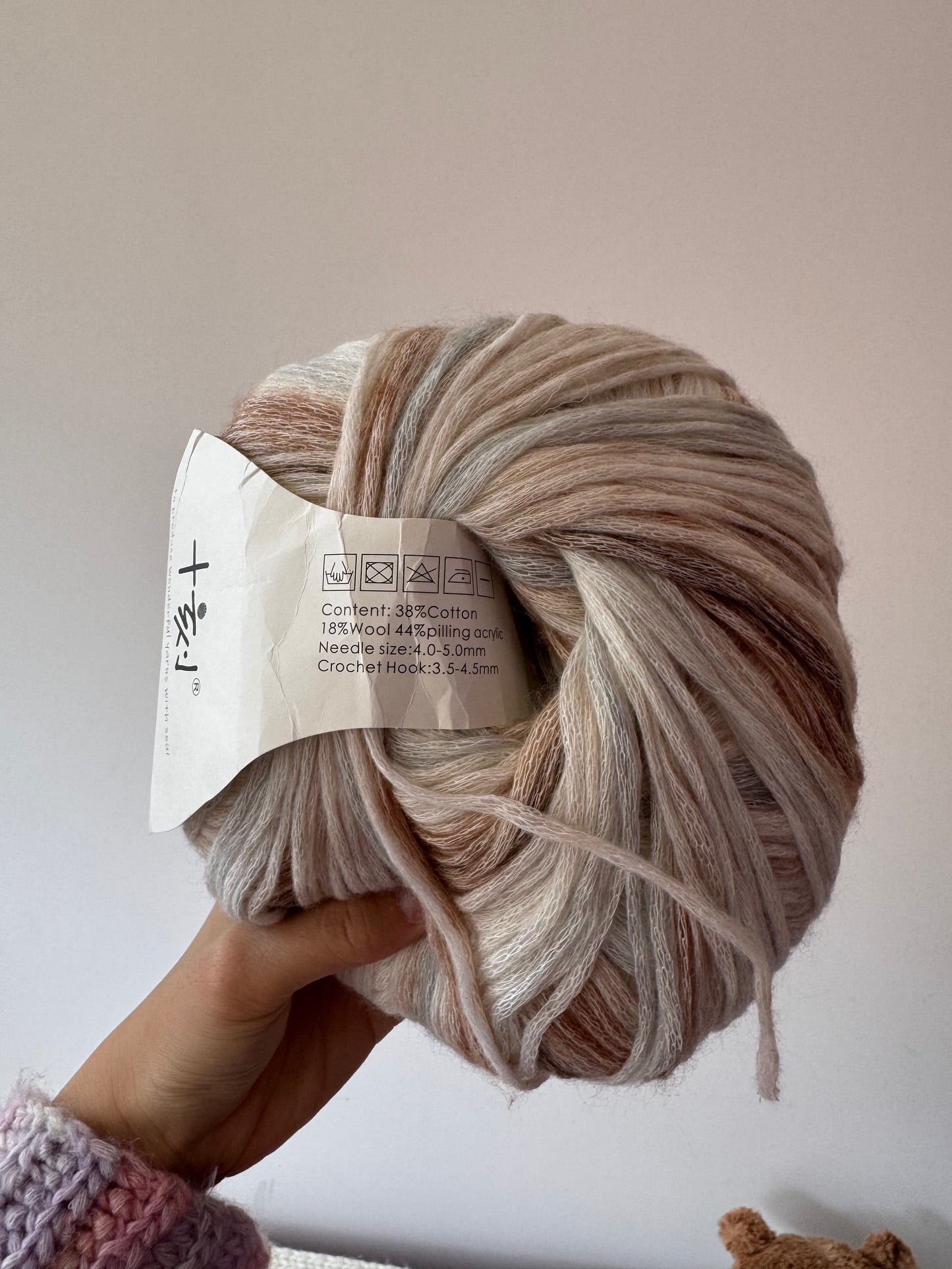 SHIKE Cloud-Cluster Multicolor Rainbow Yarn for Knitting&Crocheting.Soft Wool Acrylic Cotton Blended Yarn.Gradient Space-Dyed Air Yarn