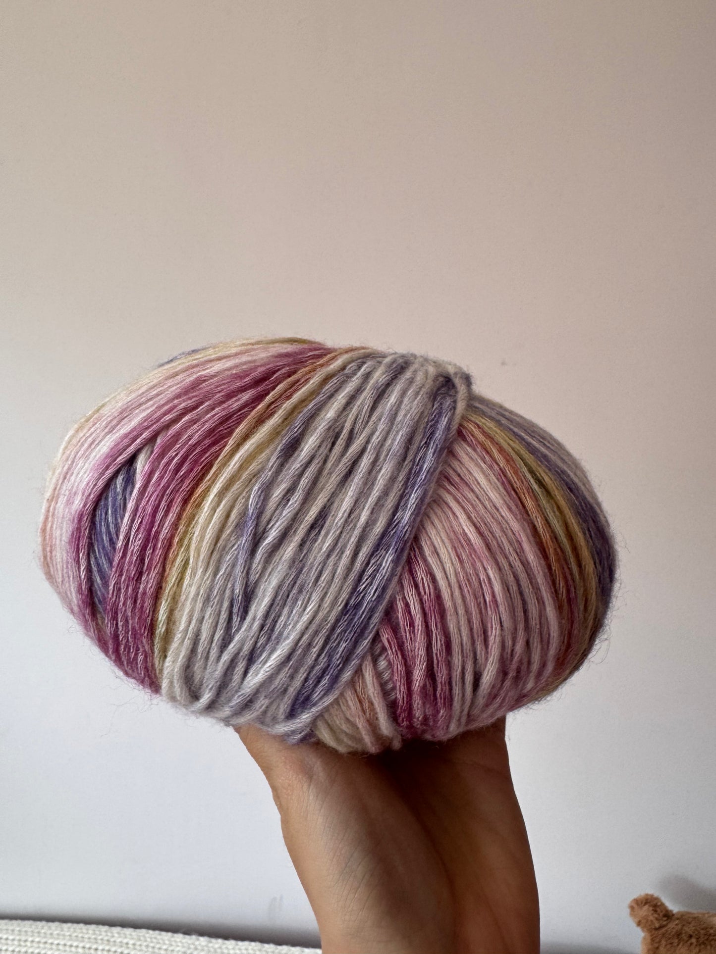 SHIKE Cloud-Cluster Multicolor Rainbow Yarn for Knitting&Crocheting.Soft Wool Acrylic Cotton Blended Yarn.Gradient Space-Dyed Air Yarn