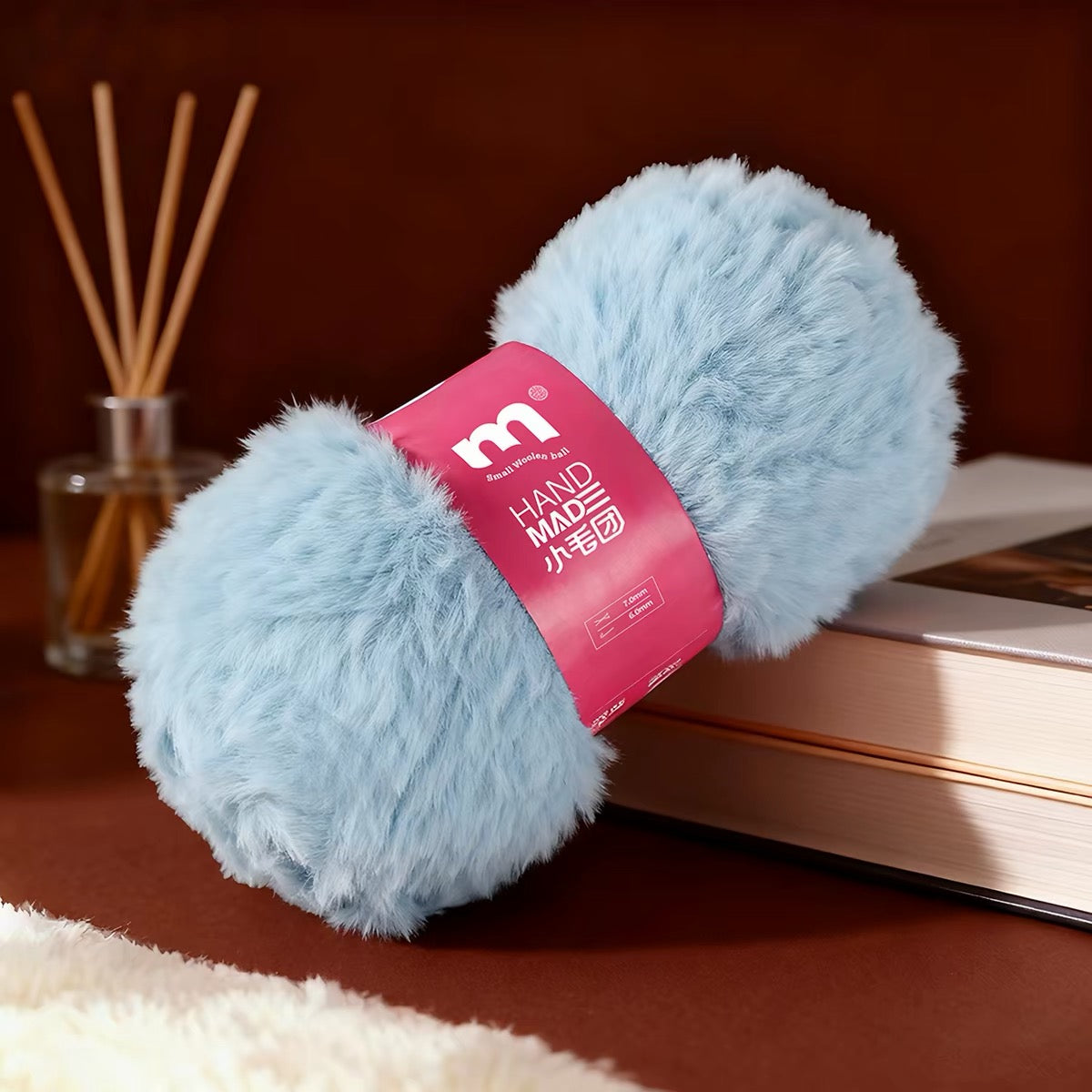 XMT Faux Fur Yarn – Chunky Coral Fleece and Mink-Style Yarn for Crochet and Knit DIY Scarves and Hats