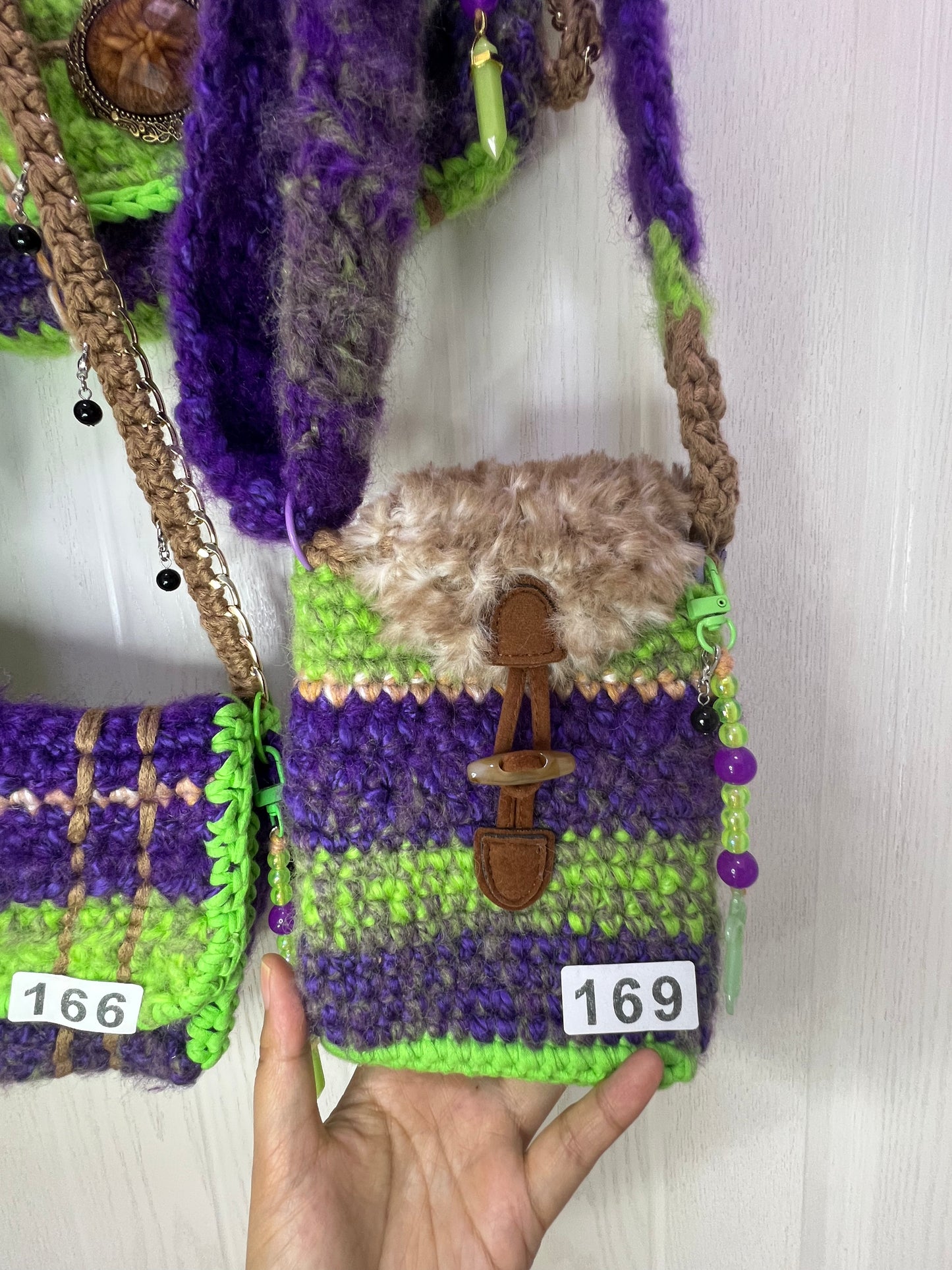 宝石手机包 Gemstone colour inspired mobile phone bag