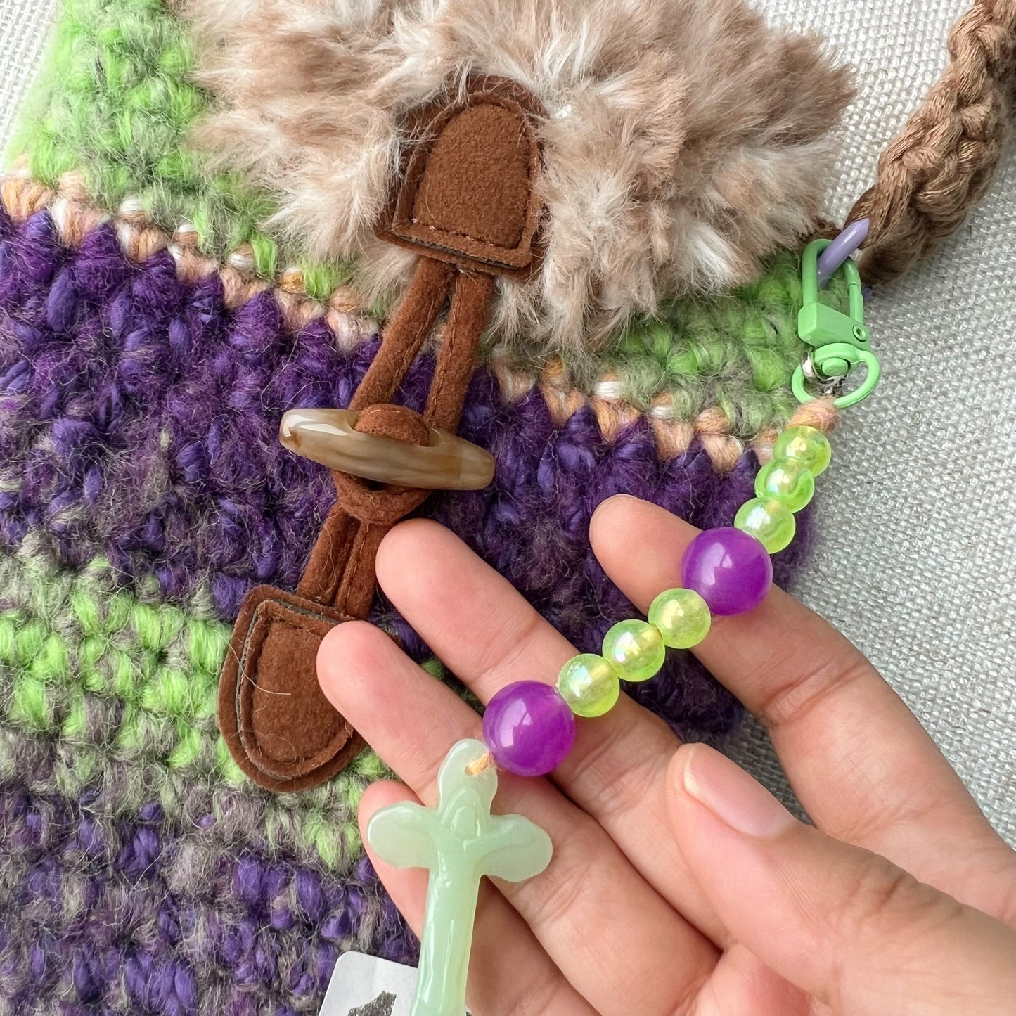 宝石手机包 Gemstone colour inspired mobile phone bag