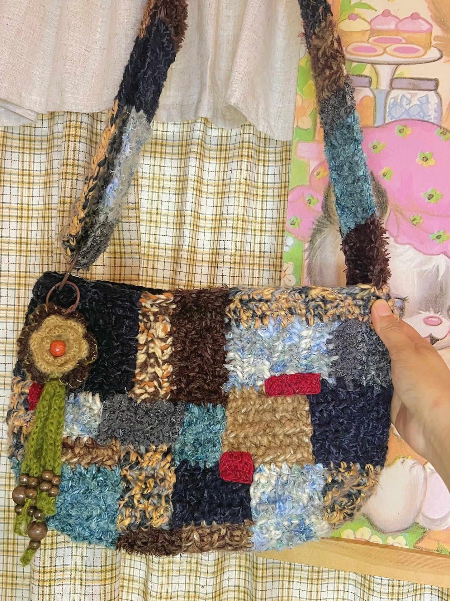 肉桂红茶与旧桌布