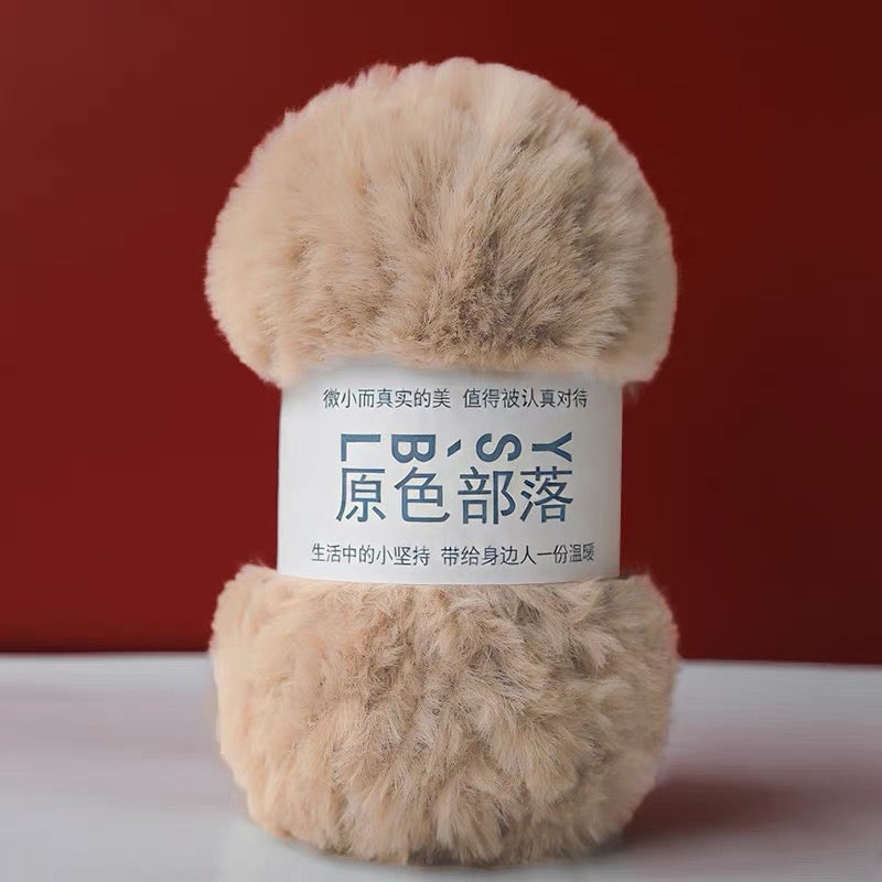 YSBL Chunky Faux Mink Fur Yarn – Soft Coral Fleece Yarn for Crochet and Knit DIY Scarves and Hats