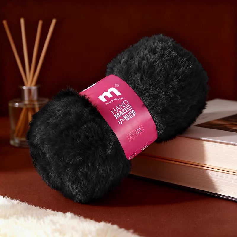 XMT Faux Fur Yarn – Chunky Coral Fleece and Mink-Style Yarn for Crochet and Knit DIY Scarves and Hats