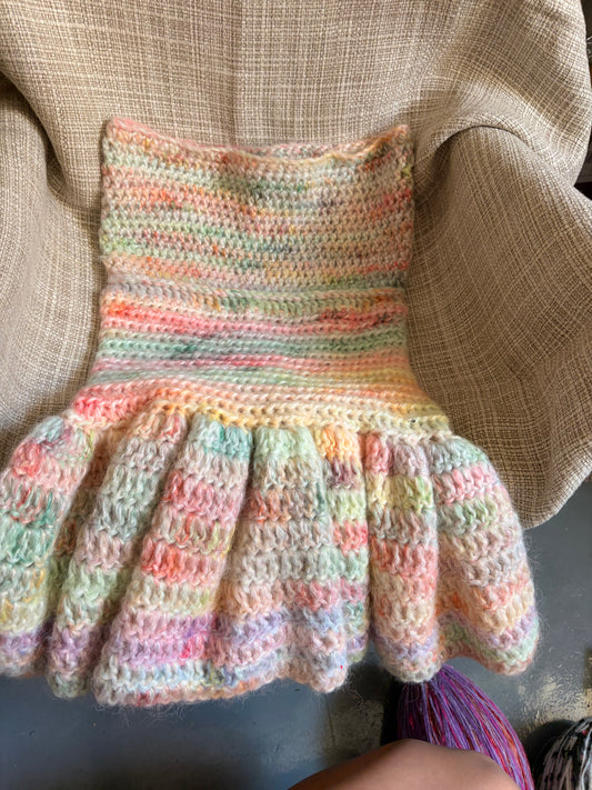 Dolly skirt  -How to enjoy yarn playground