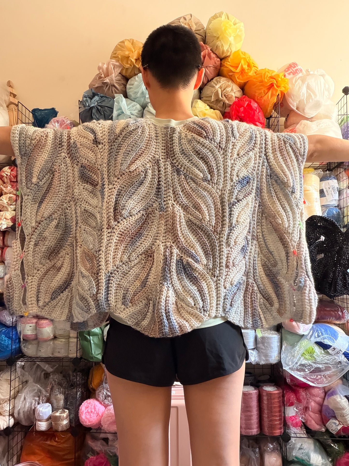 Curly cardigan  -How to enjoy yarn playground