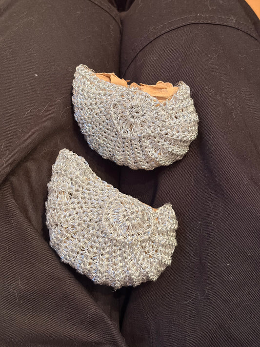 Sea Shell Earphone Case  -How to enjoy yarn playground