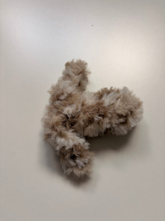 Dust bunny -How to enjoy yarn playground
