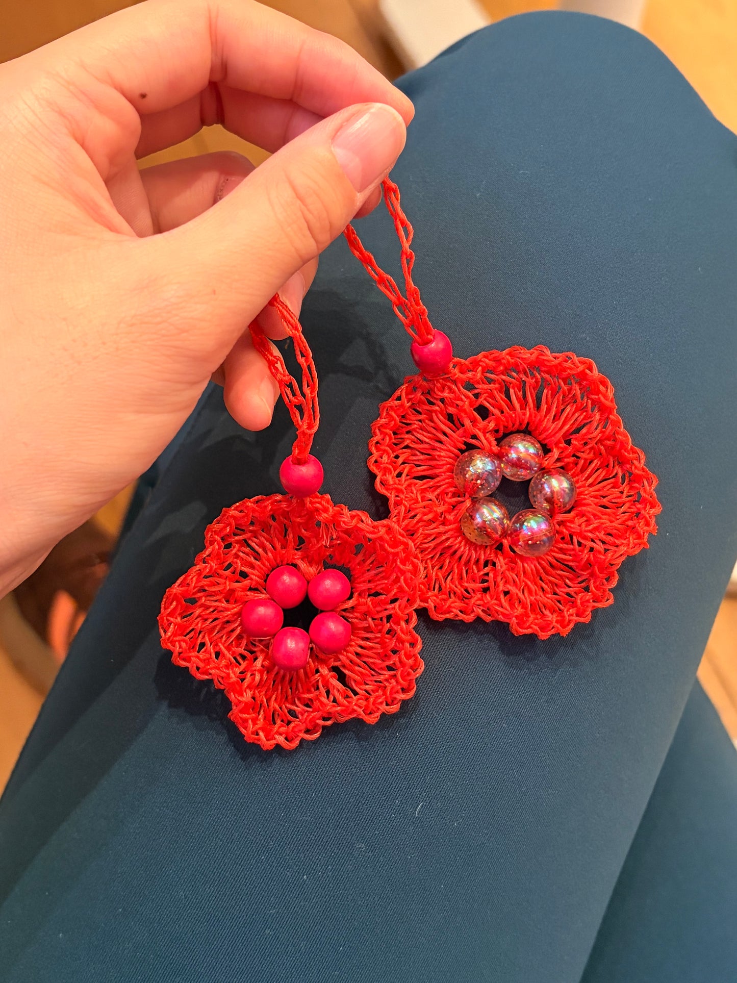 Beaded Flower Key Chain - How to enjoy yarn playground