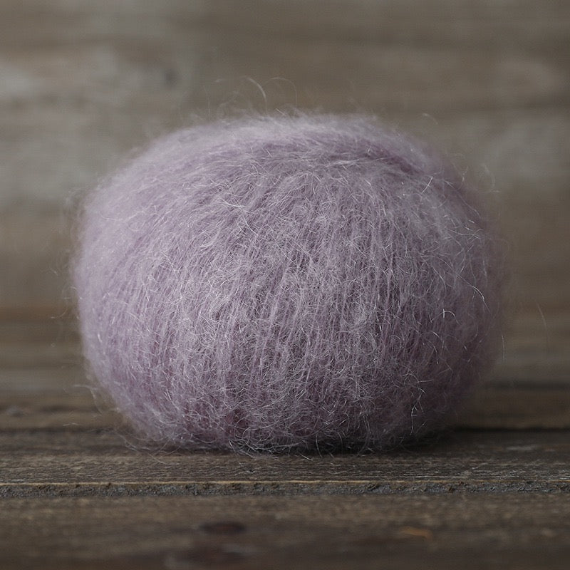 SKYY Freshly dyed, segment-dyed wool and mohair yarn – soft, fine and perfect for hand-knitting