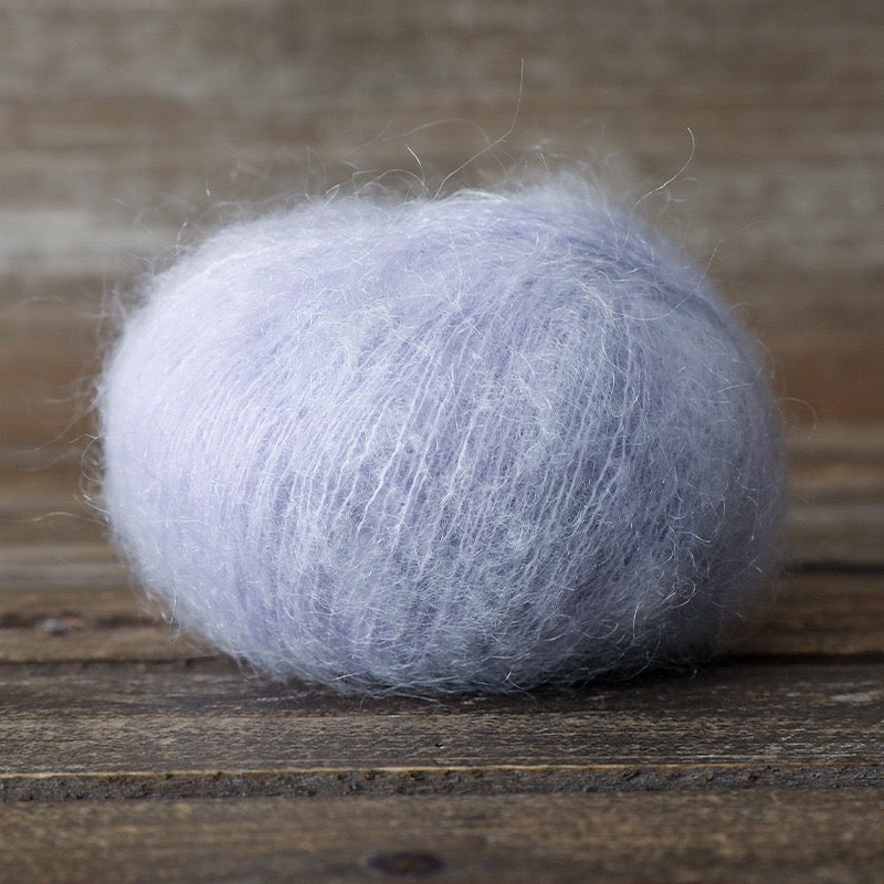 SKYY Freshly dyed, segment-dyed wool and mohair yarn – soft, fine and perfect for hand-knitting
