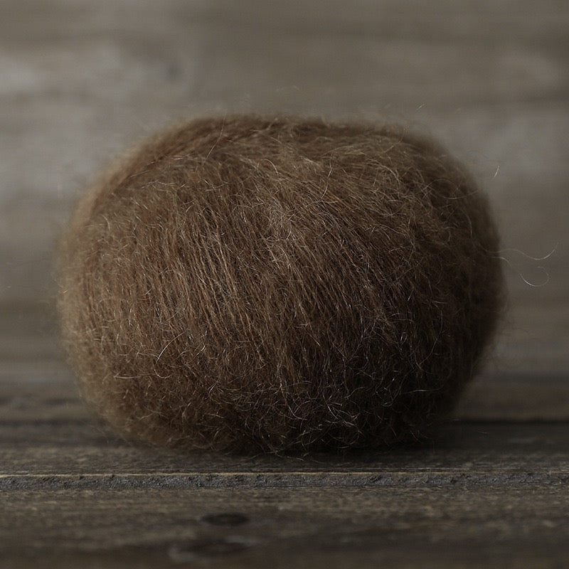 SKYY Freshly dyed, segment-dyed wool and mohair yarn – soft, fine and perfect for hand-knitting